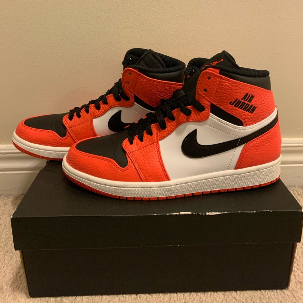 Jordan 1 Retro Rare Air Max Orange
